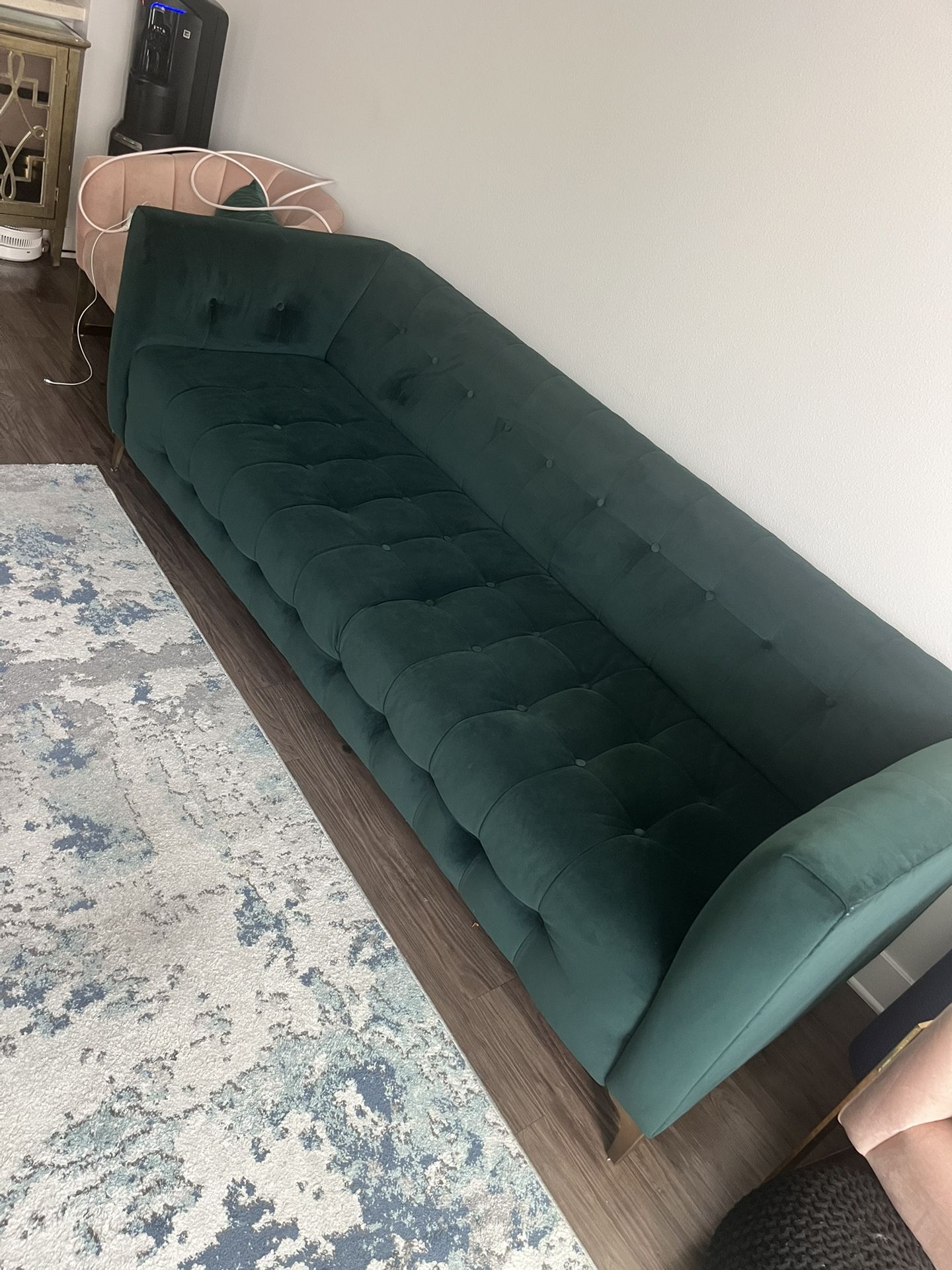 Emerald Green Velvet Sofa – Excellent Condition