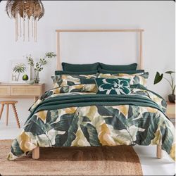 Ted Baker London - King Size 3 Piece Bedding Set