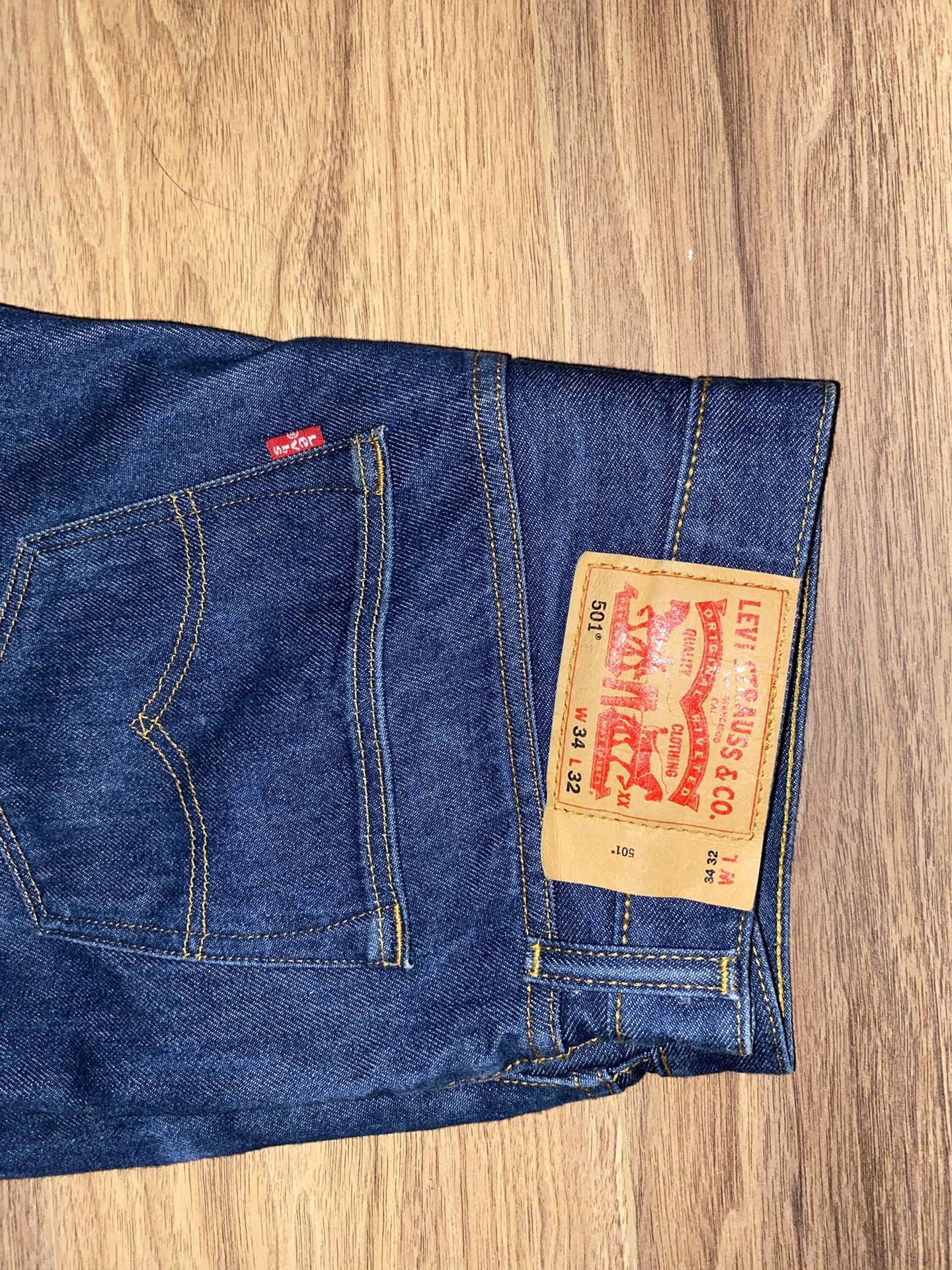 501s Levi’s (blue)