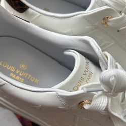 Louis Vuitton White Sneaker Time Out Size 41 (9.5) for Sale in Los