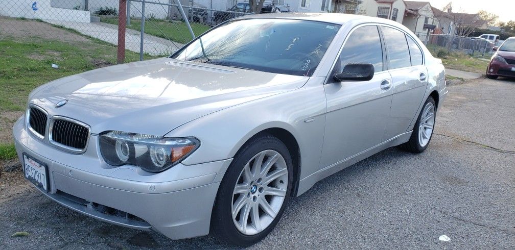 2005 BMW 745i