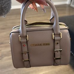 Michael kors purse