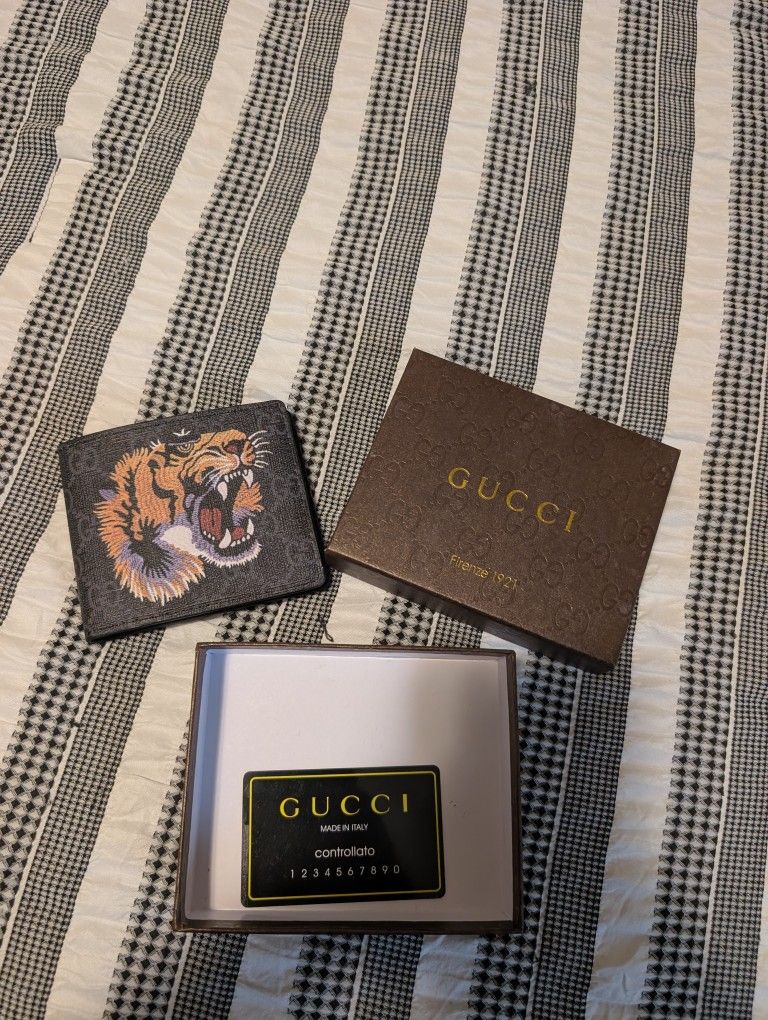 New Mens Wallet