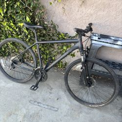 Cannondale Quick CX4 Bike