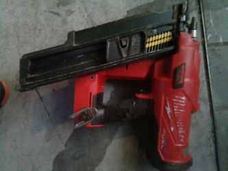 Milwaukee cordless Nail gun