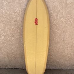 Elmore Surfboard 