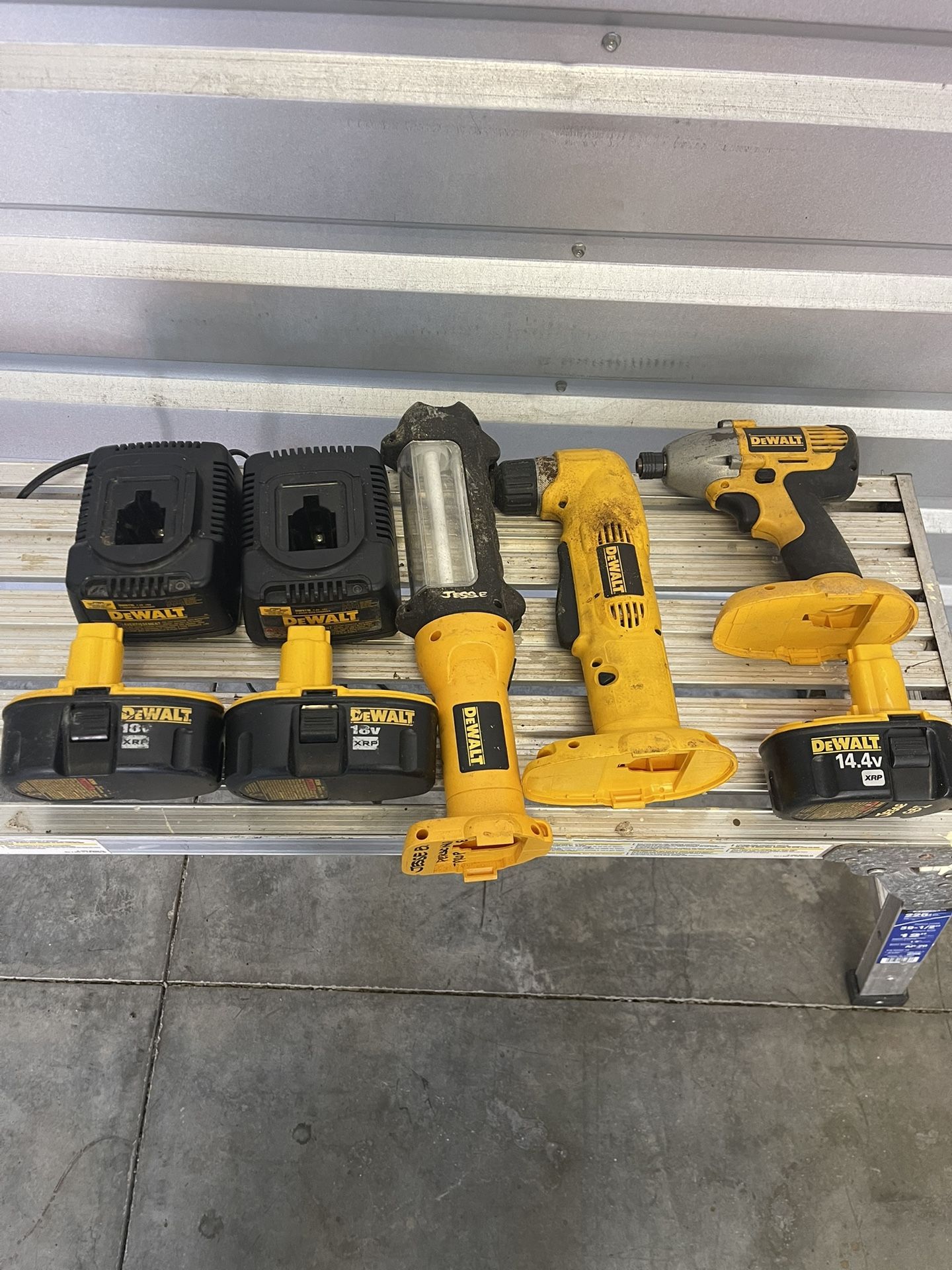 Dewalt