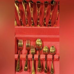 Original Vintage Gold Plate Flatware Silverware Fine Art Utensils Service for 8