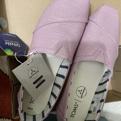 TOMS - NEW in A Box- Sz 8.5- Blush Color