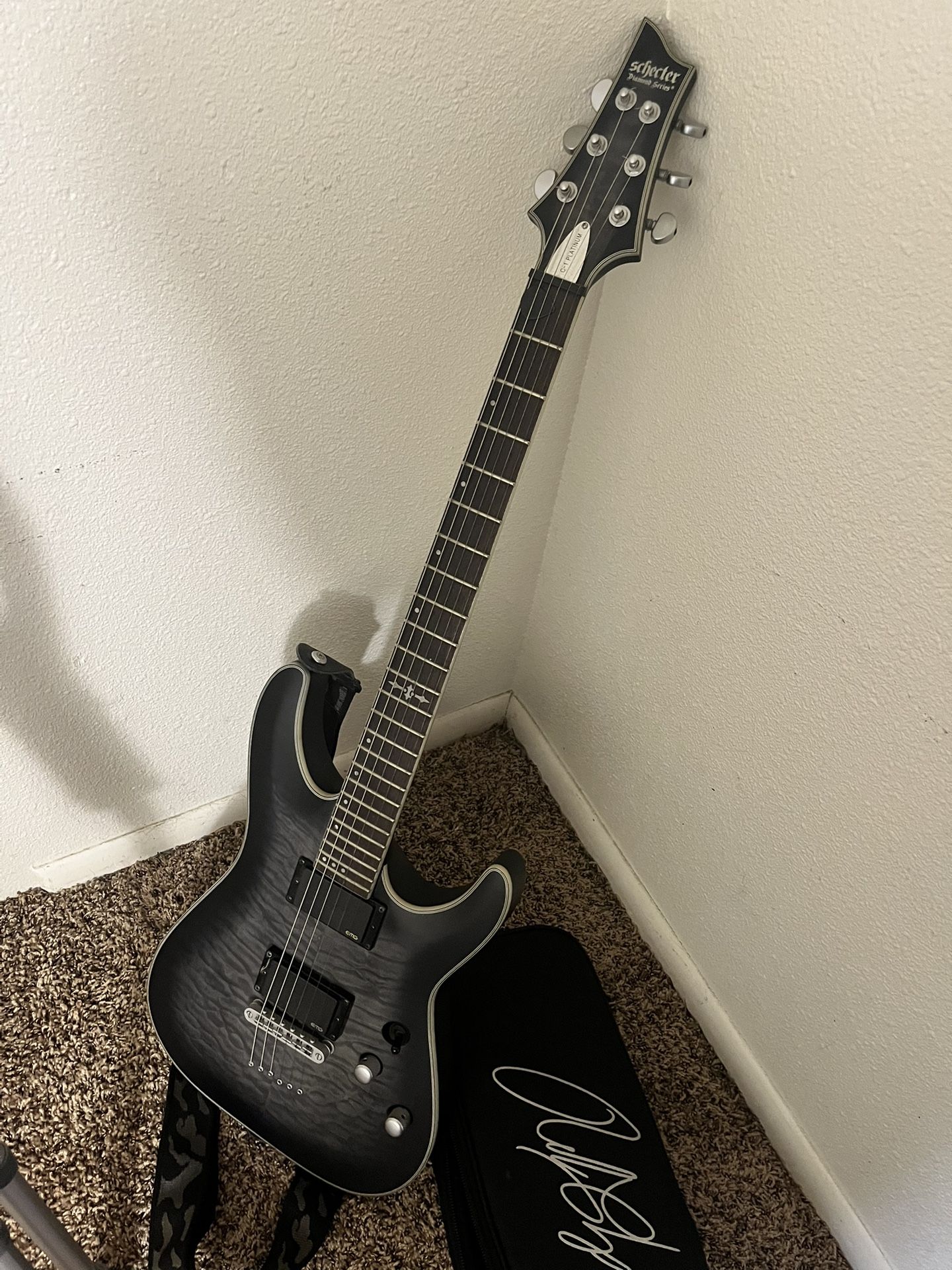 Electric Guitar & Amp - Schecter/Peavey