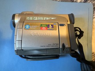 Canon ZR20 mini camcorder