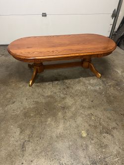 Vintage Solid Oak coffee table in excellent condition