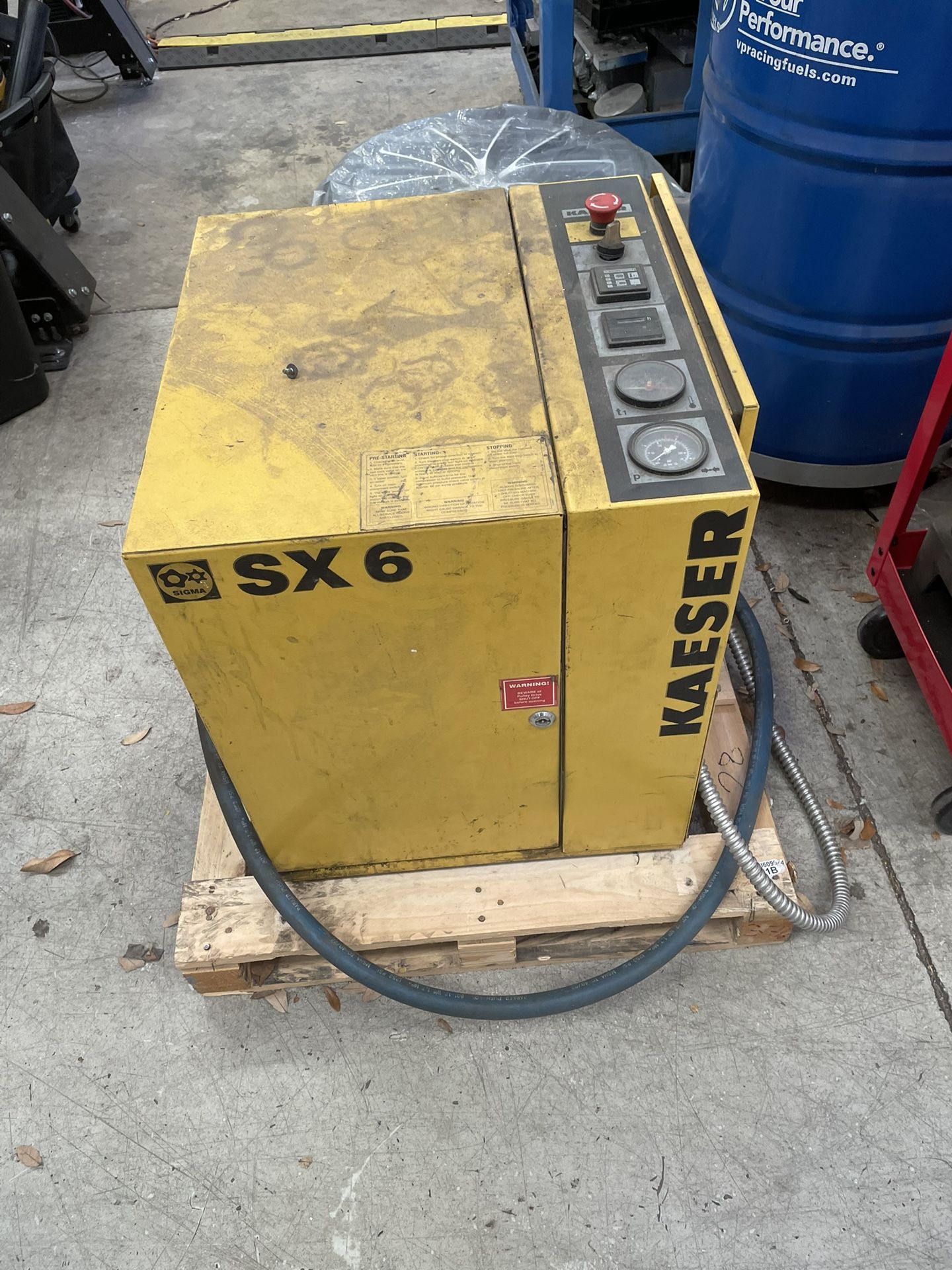KAESER SX6 Compressor and TA5 Air Dryer