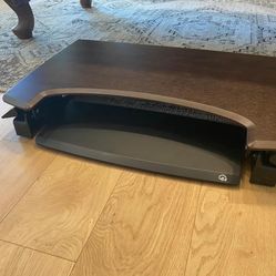 ErgotronHome Workspace Lift35 Sit or Stand Adjustable Desk topper. Excellent condition, rarely used. Retails $429  