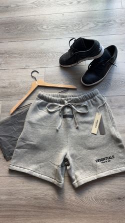 Essentials Fear of God Dark Oak/Tan Shorts