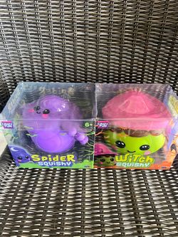 Spider and witch squishy