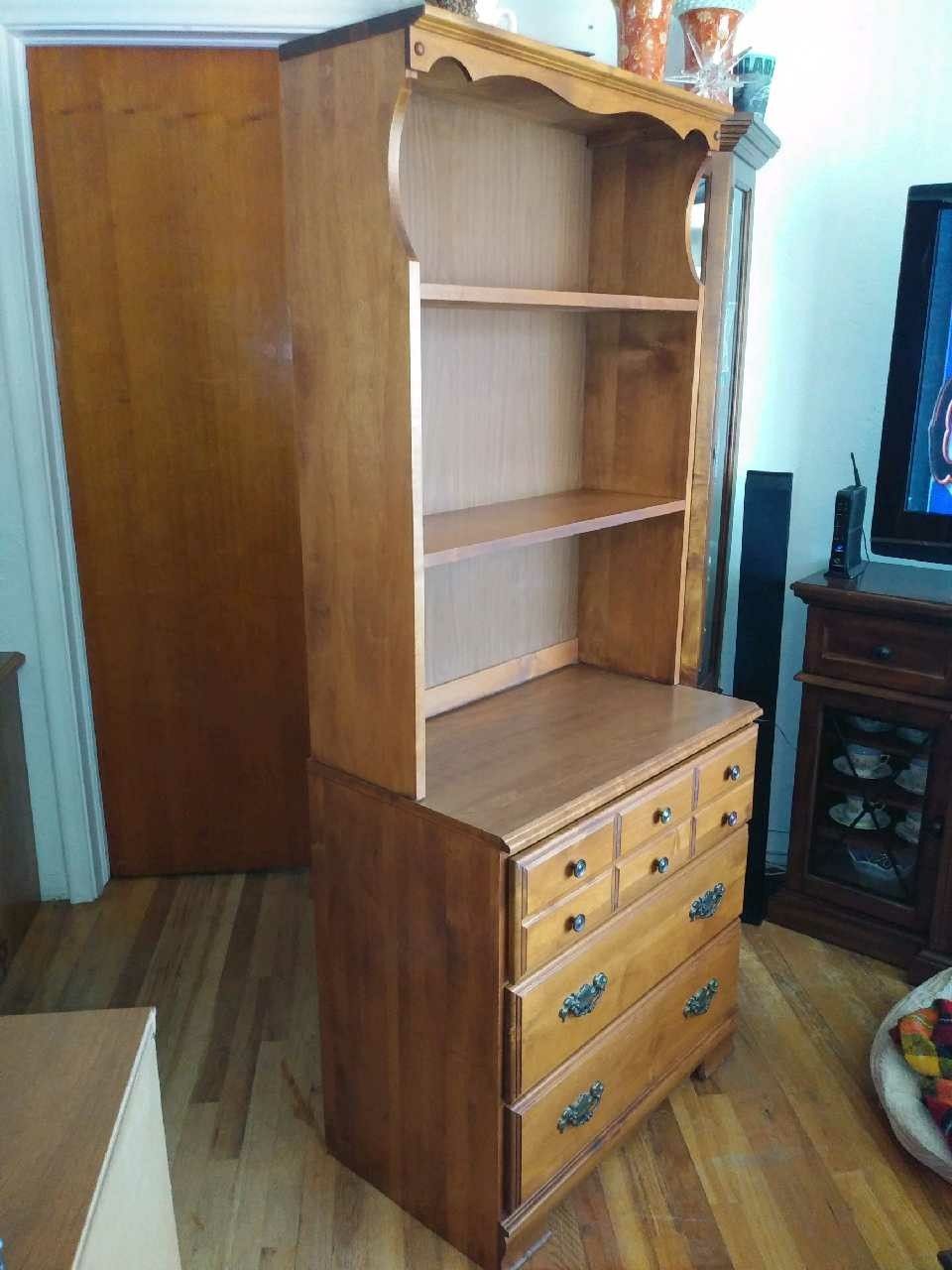 Solid wood bedroom set for Sale in Caldwell, ID OfferUp