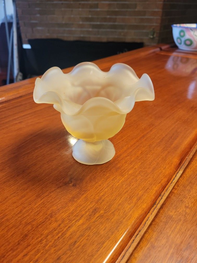 Vintage Doric By Westmoreland Glass Satin Yellow Frosted Vase