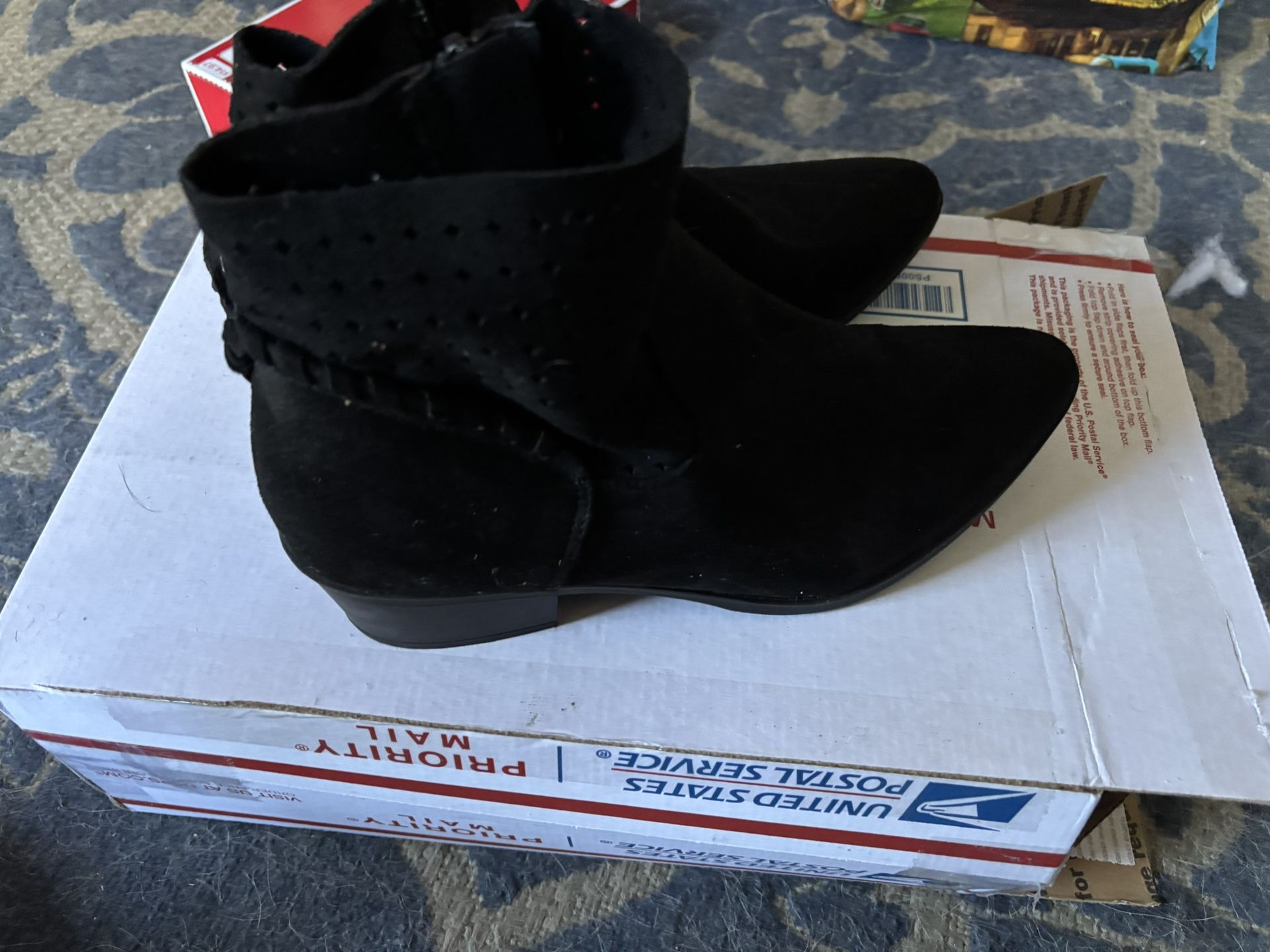 Black Short Stylish Boots