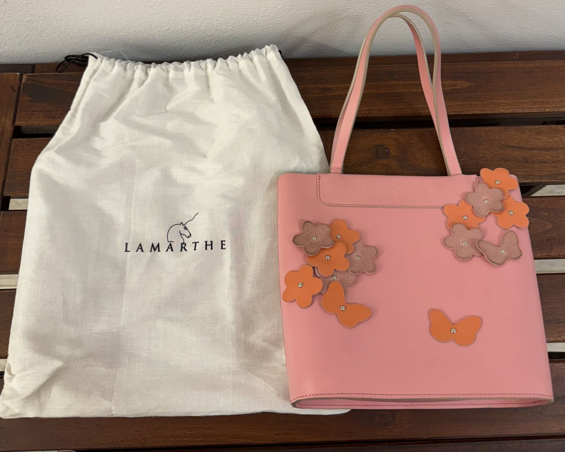 LAMARTHE LEATHER HANDBAG-SEMI RIGID-WITH ORIGINAL DUST COVER