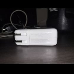 Apple 60-Watt MagSafe 2 Power Adapter - White (A1435)