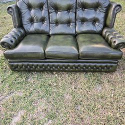 Antique Chesterfield Leather Set