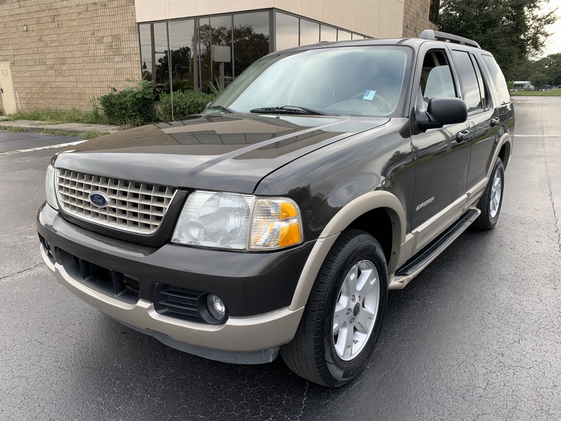 2005 Ford Explorer