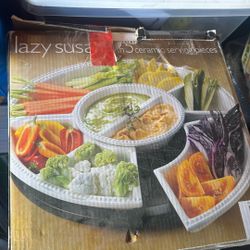 Lazy Susan With 5 Ceramic Serving Pieces 