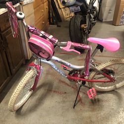 Girl’s Bike - Barely Used 