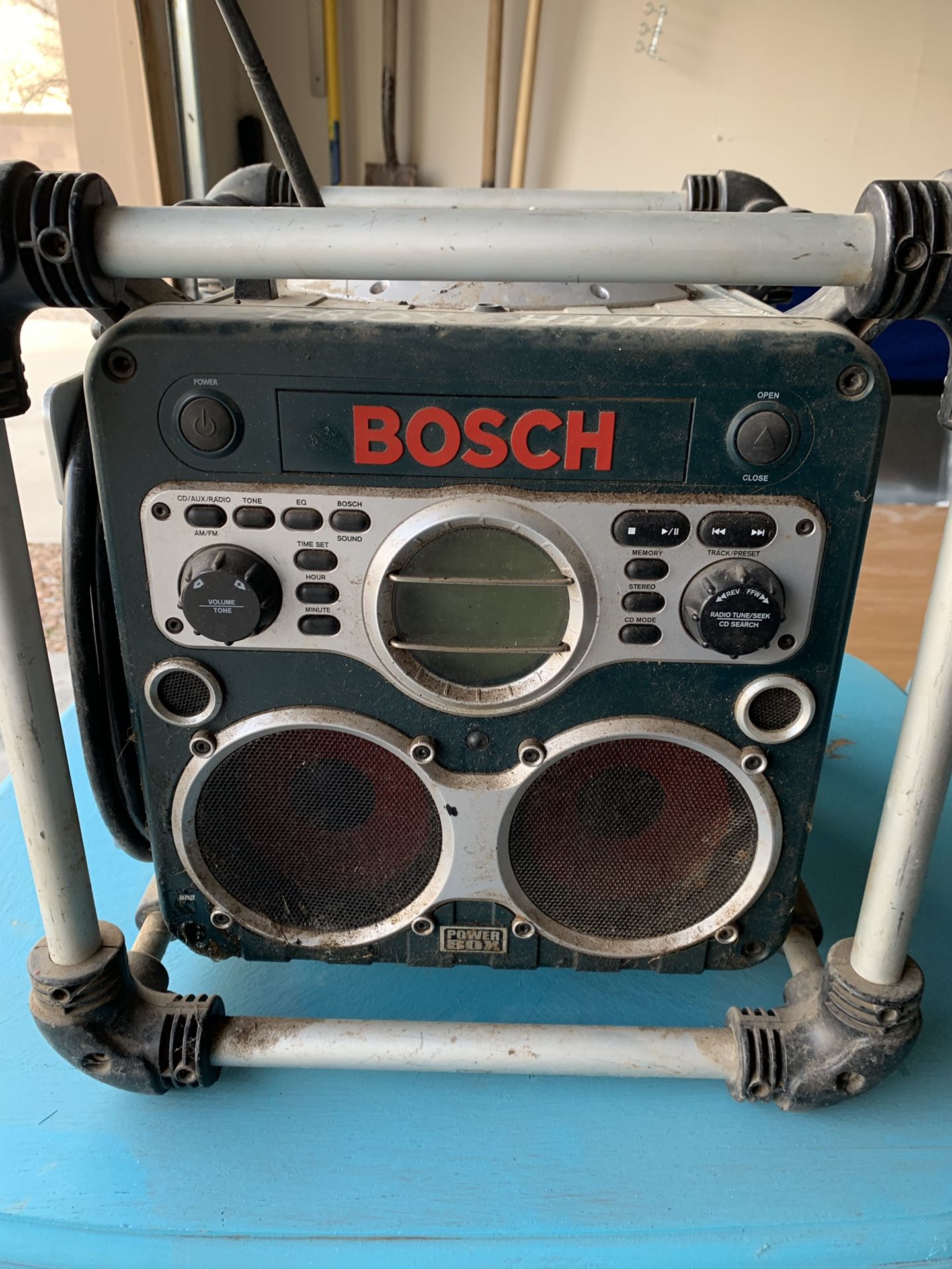 Bosch PB10CD PowerBox Jobsite Stereo for Sale in Albuquerque, NM OfferUp