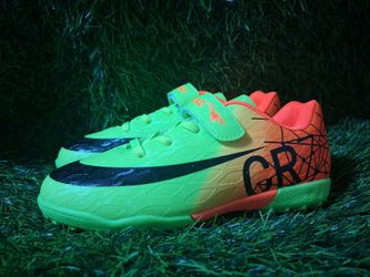 Kids 10c turf soccer cleats
