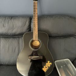 Yamaha F335 Guitar