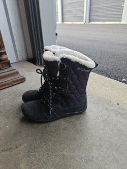 Columbia Waterproof Winter Boots Faux Fur Lined Black Women’s 6