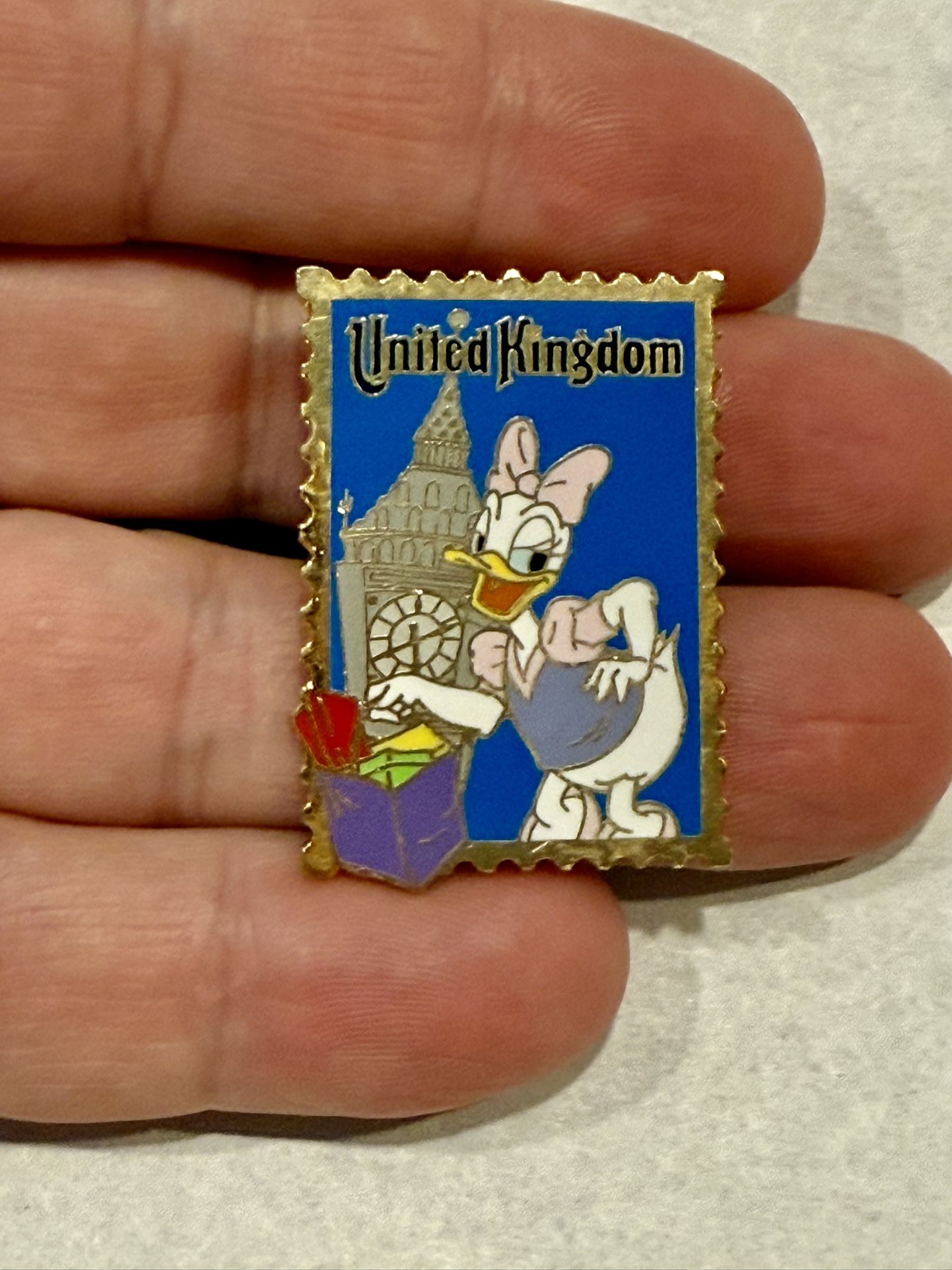 Disney Store Stamp Daisy Duck United Kingdom 100th Year Anniversary Pin (D6)