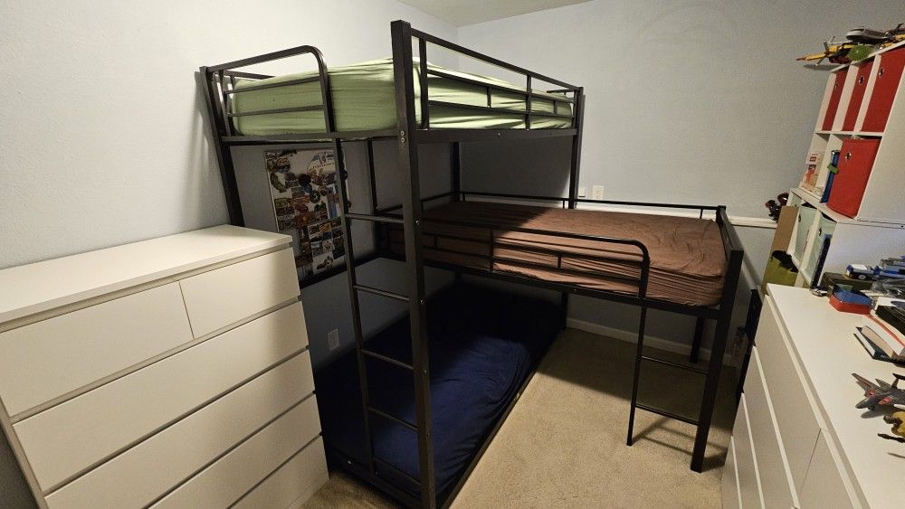 Triple Bunk Bed - Twin