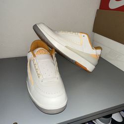 Air Jordan 2 Low 