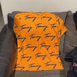 Size,XL Tommy, Hilfiger Denim. All Over Print T-Shirt. New.