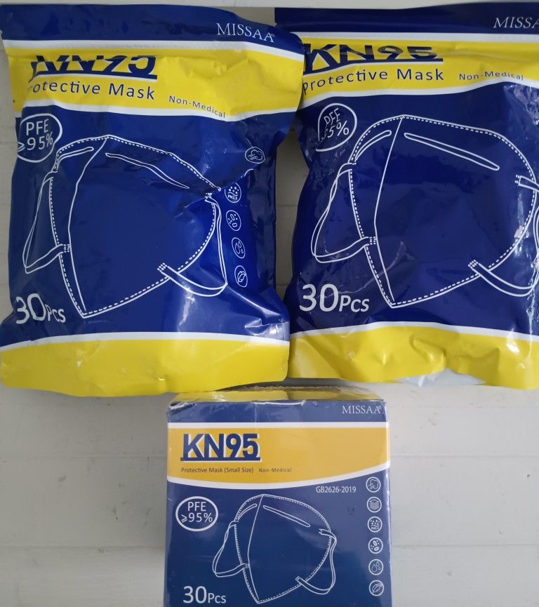 KN 95 FACE MASKS 90 PCS  Black 