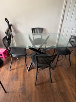 Dining table  4 chairs