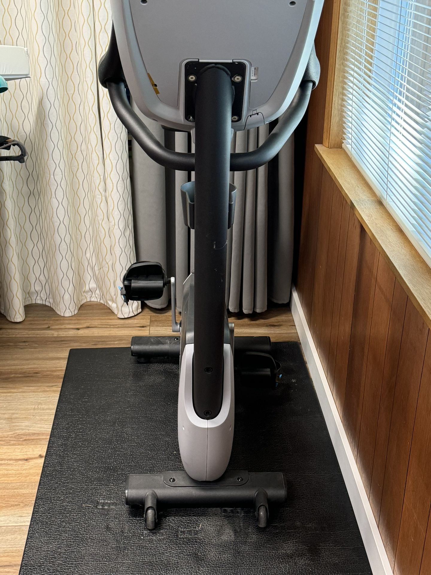 Precor Commercial Training And Exercise Bike