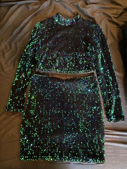 Sequin Top and Skirt Combo L