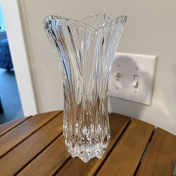 Mikasa blossom crystal vase-12 inches