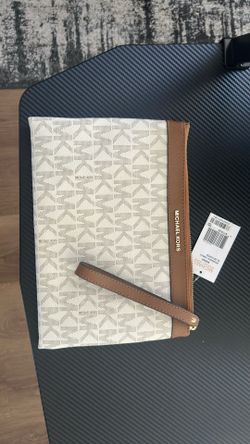 Michael Kors Clutch Bag