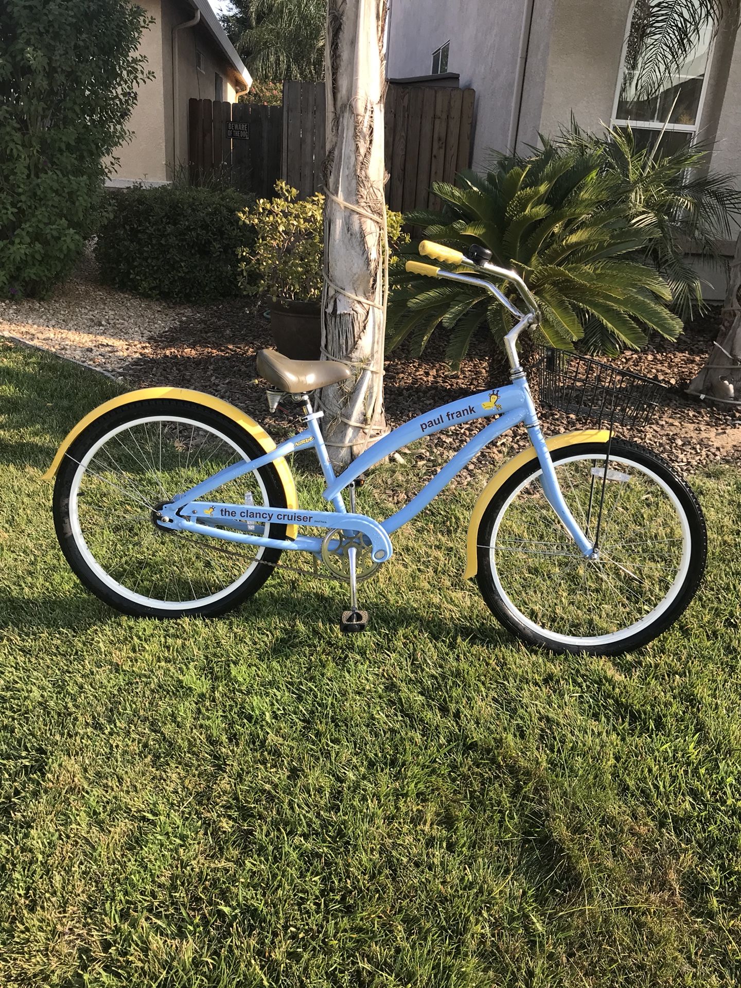 26” NIRVE Paul Frank the clancy cruiser lds bike