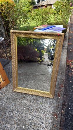 Gold mirror