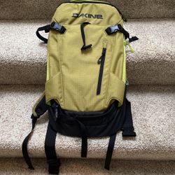 Dakine Heli Pack 12L - Green Moss, One Size