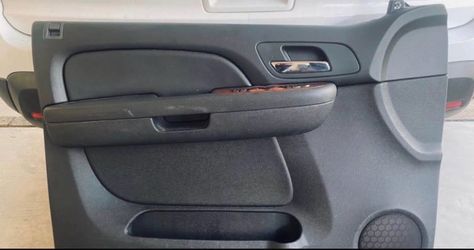07 08 09 Tahoe Suburban Denali Yukon Avalanche Front Drivers Side Door Panel