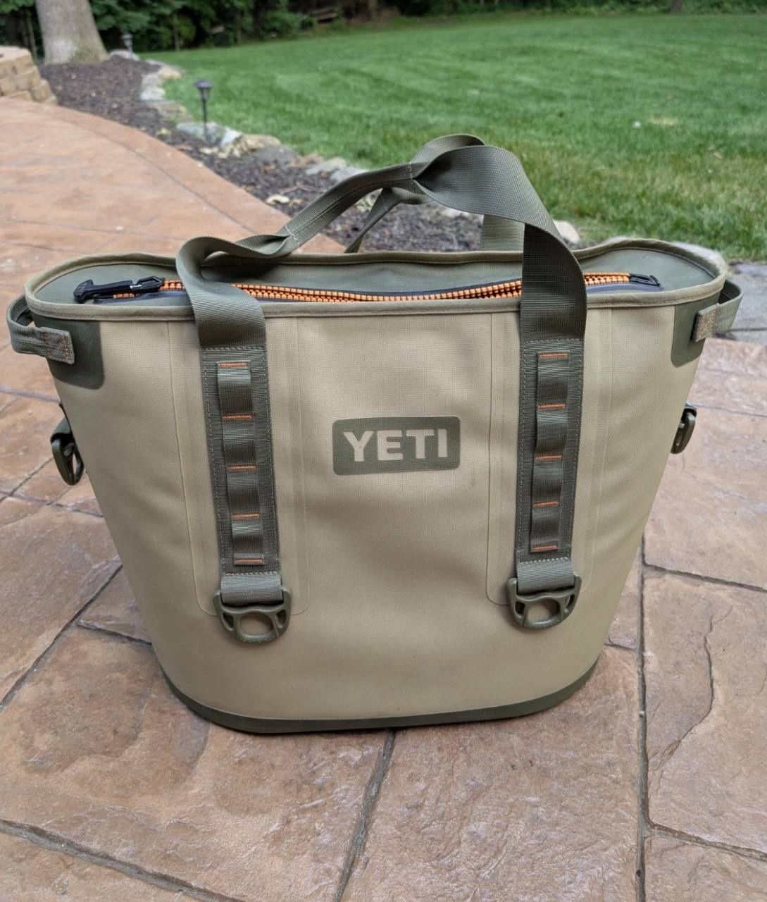 YETI Hopper M30 Soft Cooler