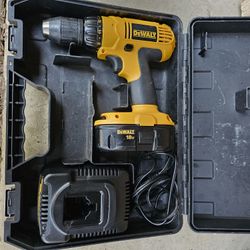 Dewalt DC970 Drill