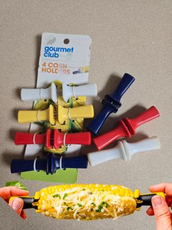 CORN HOLDERS 4 PACK + 3